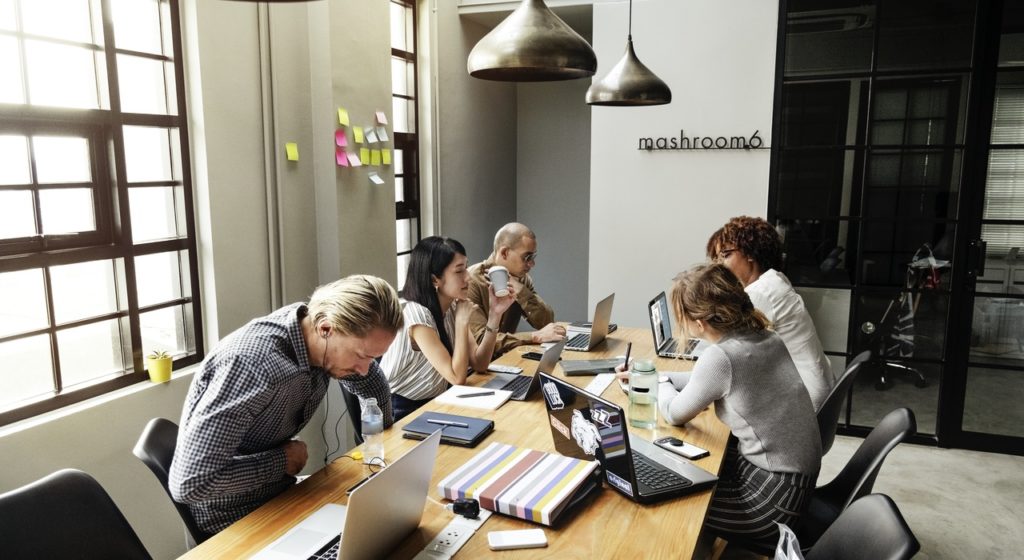 Registro de horas de trabajo y productividad en pymes