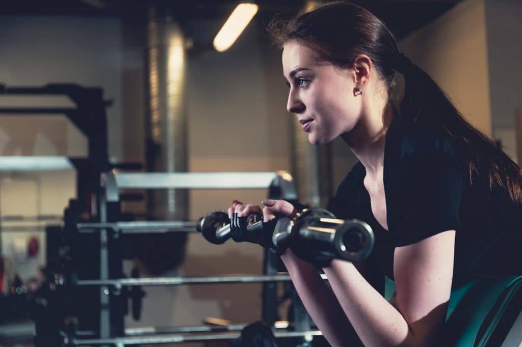 Así como ejercitamos los músculos, debemos ejercitar nuestras neuronas -aprendizaje- para desarrollar competencias.